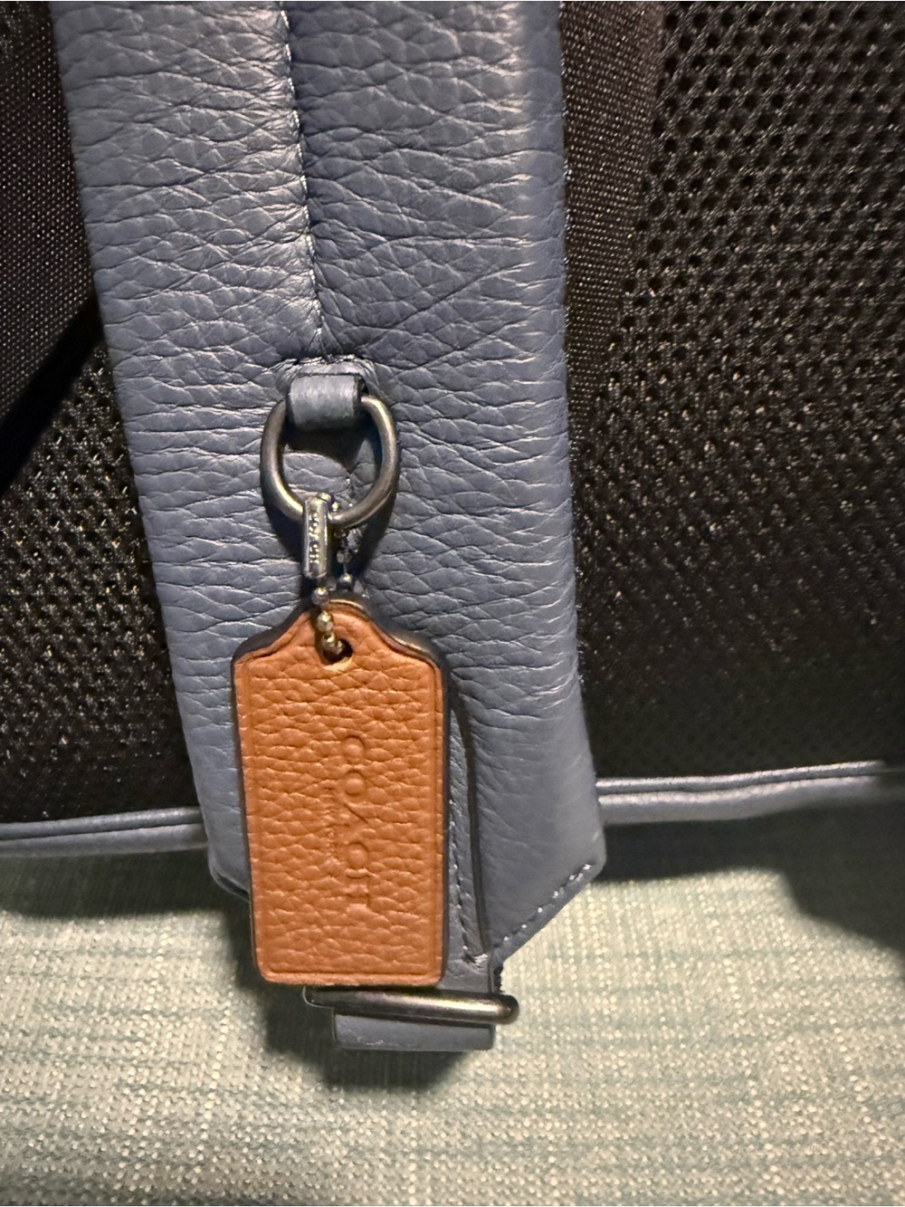Rare Coach Gunmetal Gray Leather full-size unisex backpack excellent condition - Picture 5 of 10